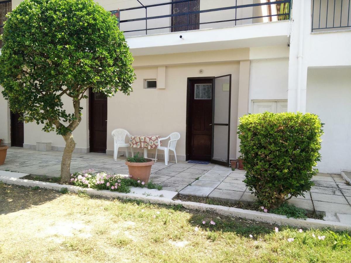 Seaside Studios I Sinakos Estate Epanomi Esterno foto